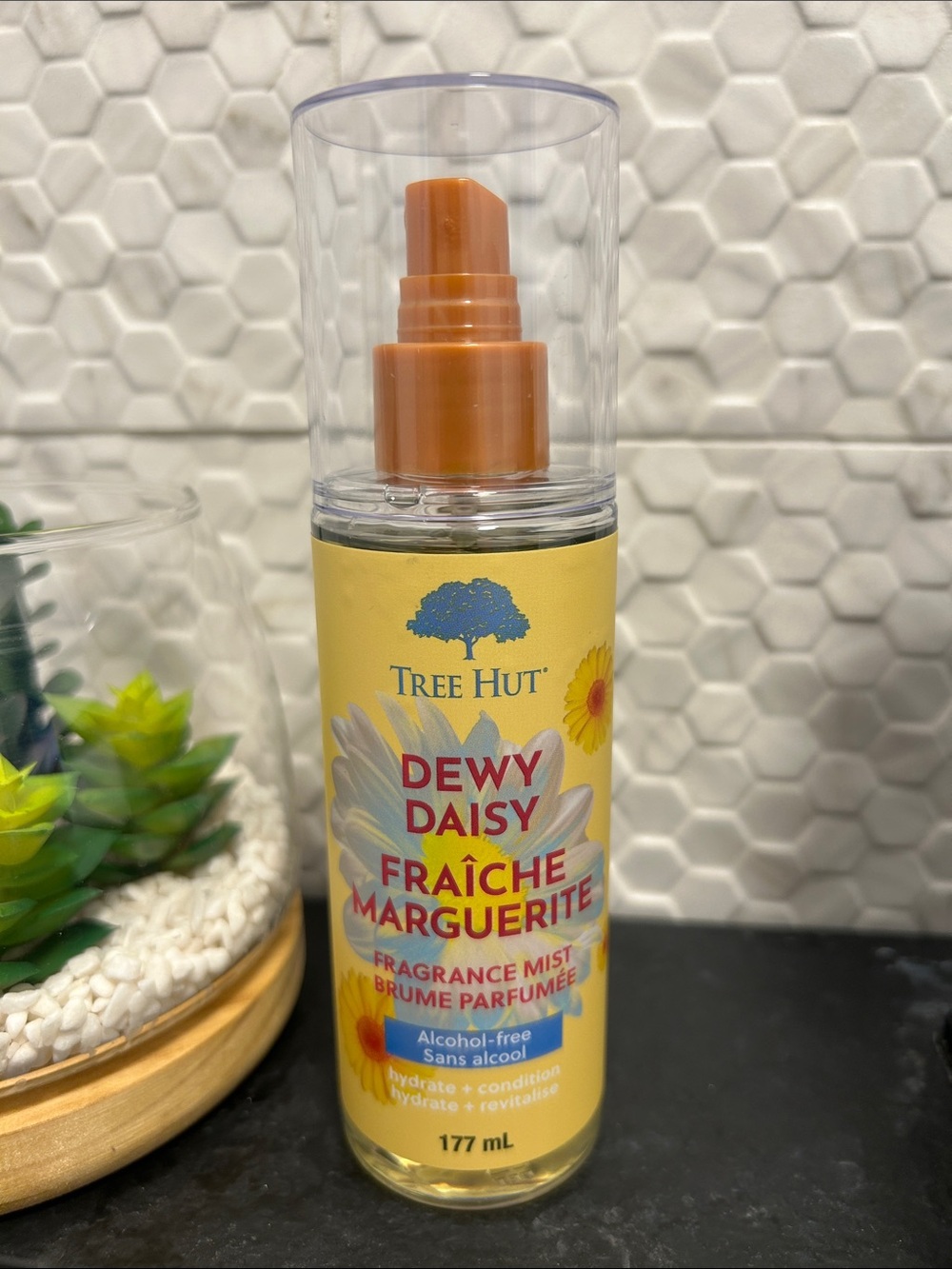 NWT 🆕 Tree Hut Dewy Daisy Mist - Limited Edition